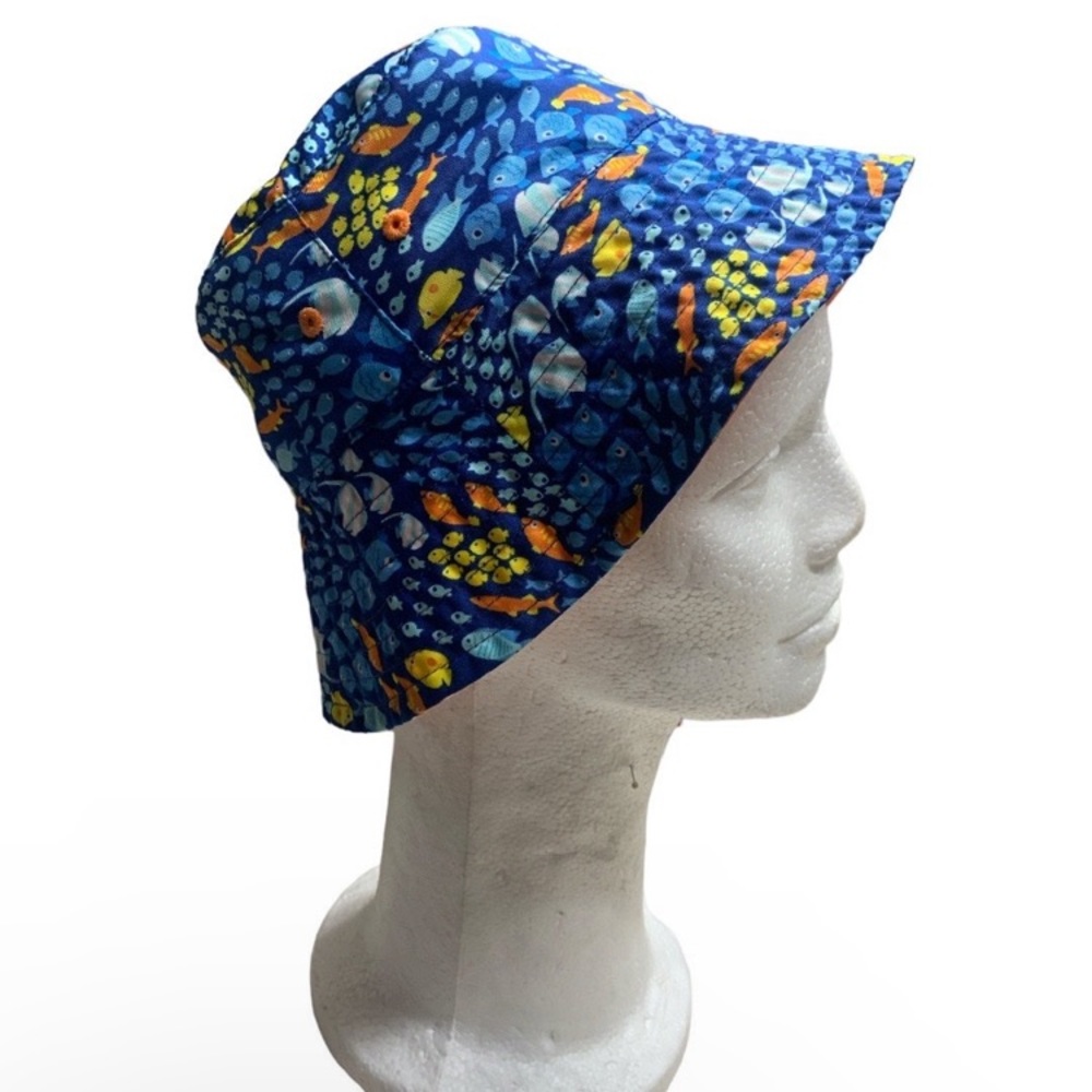 U V Skinz Baby Reversible Sun hat/bucket hat orange/blue with fish
